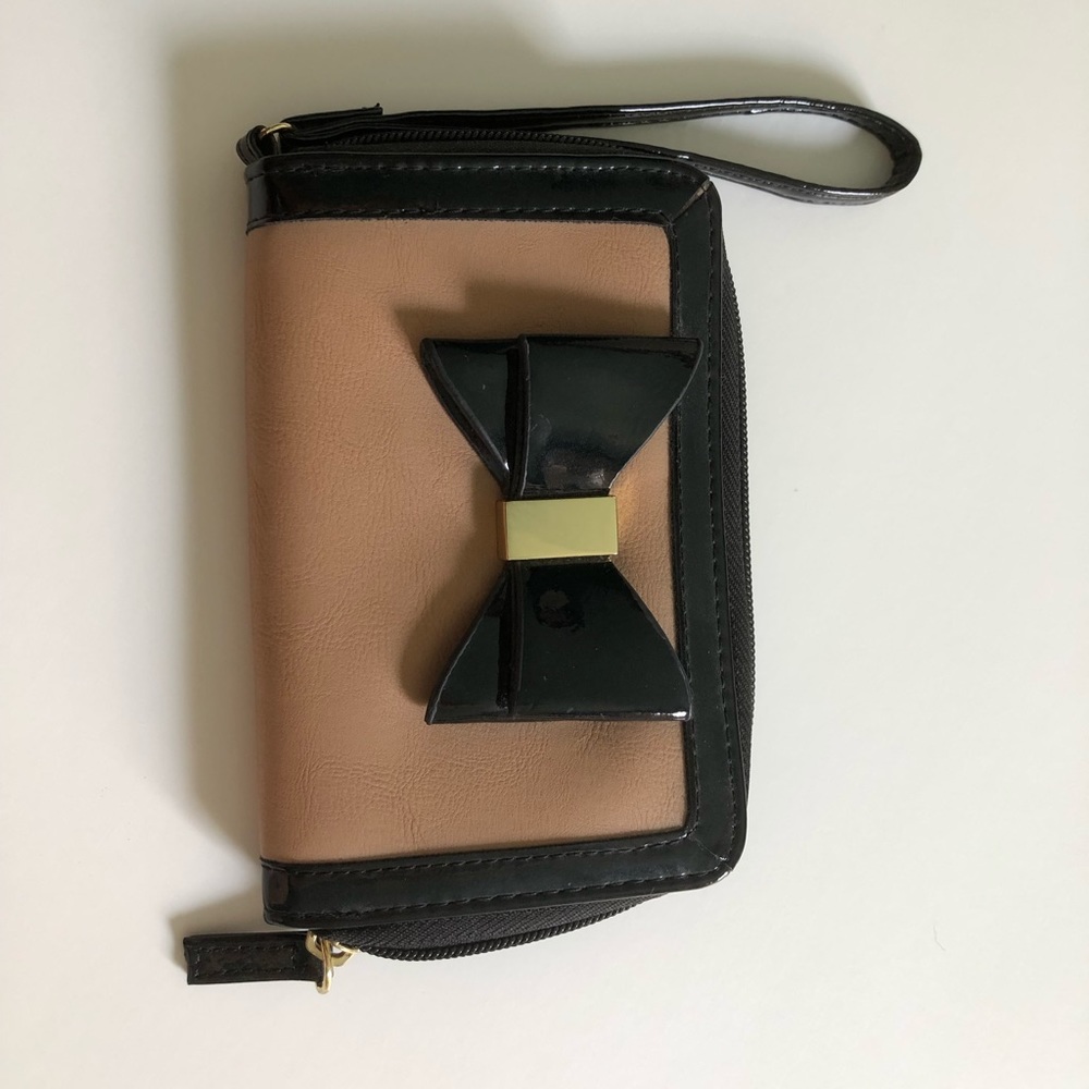 Wristlet